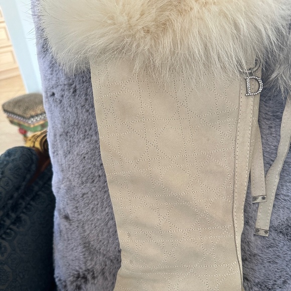CHRISTIAN DIOR  SUEDE & FOX  FUR BOOTS - Picture 2 of 9